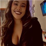 Ti serve aiuto con le lingue che studi a scuola o ti serve perfezionarle per qualche motivo? Le materie umanistiche non sono il tuo forte? Sono la persona che fa per te! Contattami e possiamo accordarci!